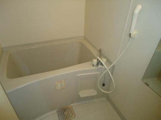 �y���̑��z�@�o�X�^�V�����[