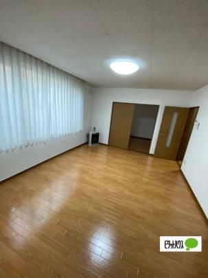 �y���̑��z�@���r���O
