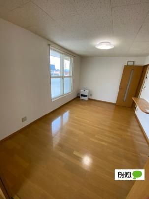 �y���̑��z�@���r���O