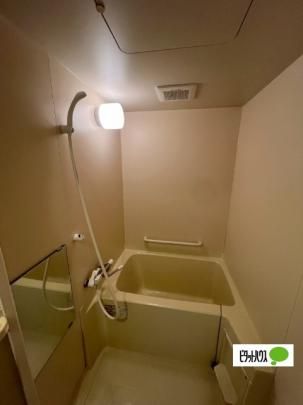 �y���̑��z�@�o�X�^�V�����[