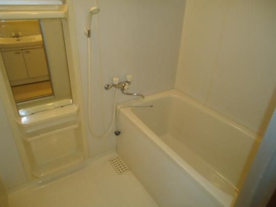 �y���̑��z�@�o�X�^�V�����[