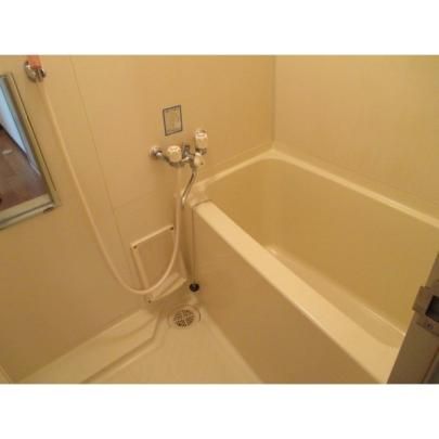 �y���̑��z�@�o�X�^�V�����[