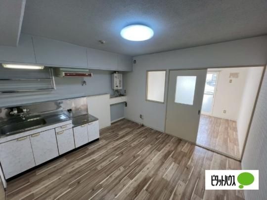 �y���̑��z�@���r���O