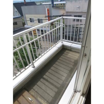�y���̑��z�@�o���R�j�[