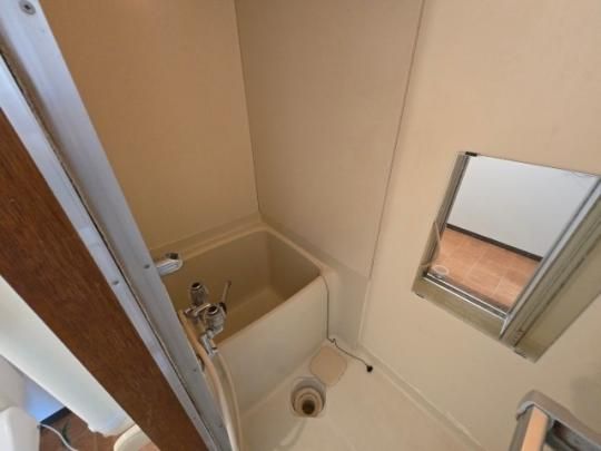 �y���̑��z�@�o�X�^�V�����[