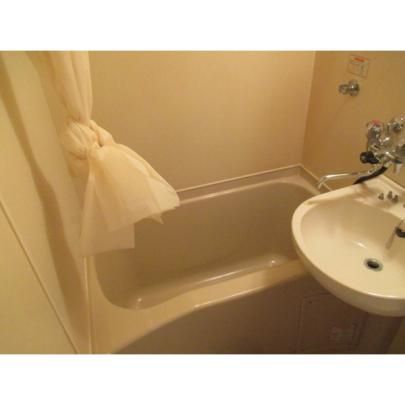 �y���̑��z�@�o�X�^�V�����[