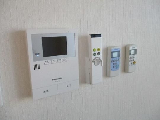 �y���̑��z�@�Z�L�����e�B
