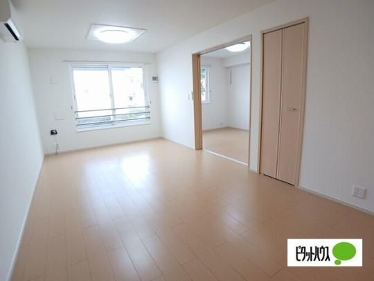 �y���̑��z�@���r���O