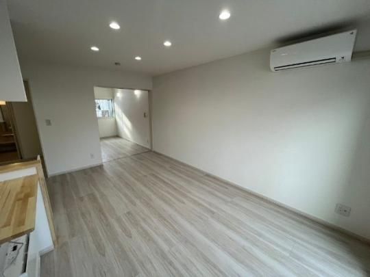 �y���̑��z�@���r���O