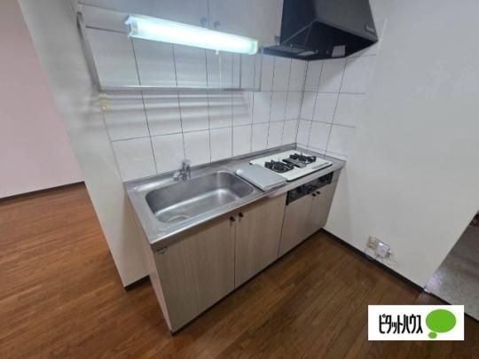 �y���̑��z�@�L�b�`��