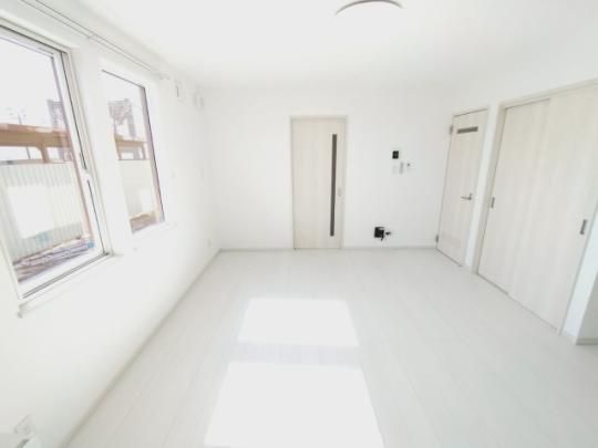 �y���̑��z�@���r���O