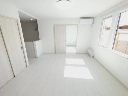 �y���̑��z�@���r���O