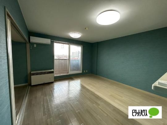�y���̑��z�@���r���O