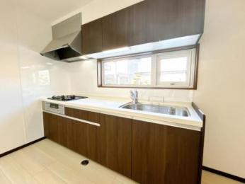 �@���̑������E�X�y�[�X