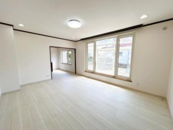 �@���̑������E�X�y�[�X