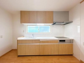 �@���̑������E�X�y�[�X