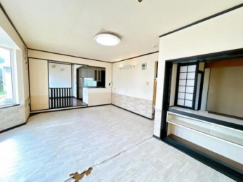 �@���̑������E�X�y�[�X