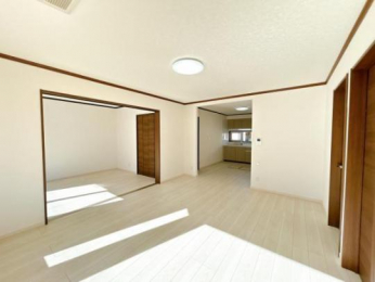 �@���̑������E�X�y�[�X