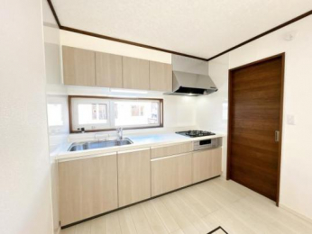 �@���̑������E�X�y�[�X