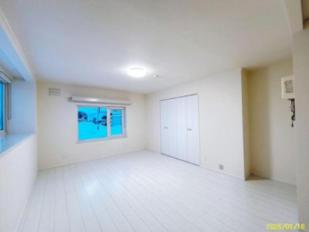 �@���̑������E�X�y�[�X