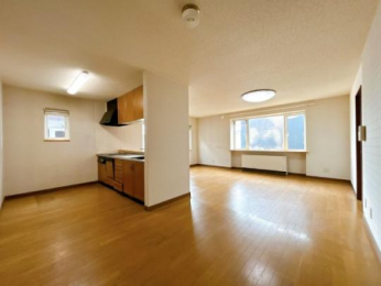 �@���̑������E�X�y�[�X