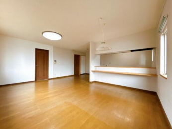 �@���̑������E�X�y�[�X