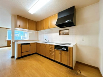 �@���̑������E�X�y�[�X