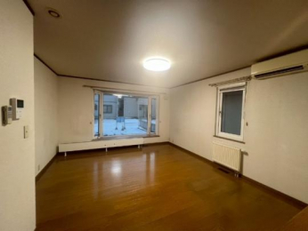 �@���̑������E�X�y�[�X