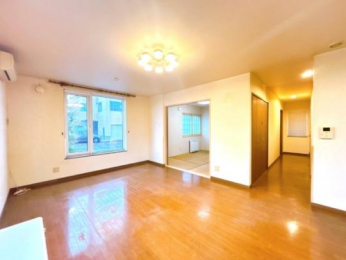 �@���̑������E�X�y�[�X