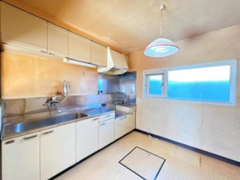 �@���̑������E�X�y�[�X