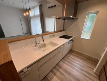 �@���̑������E�X�y�[�X