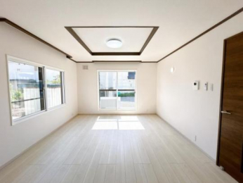 �@�莺���}����:1041m