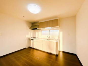 �@���̑������E�X�y�[�X