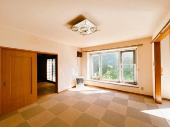 �@���̑������E�X�y�[�X