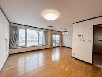 �@���̑������E�X�y�[�X