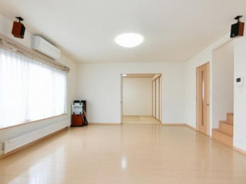 �@���̑������E�X�y�[�X