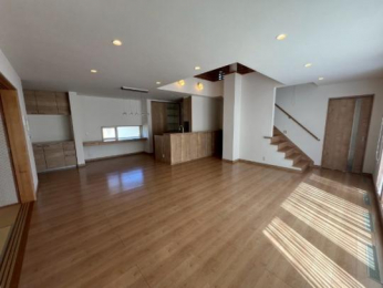 �@���̑������E�X�y�[�X