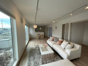 �@���̑������E�X�y�[�X