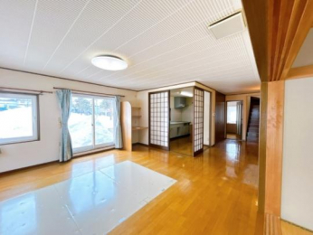 �@���̑������E�X�y�[�X