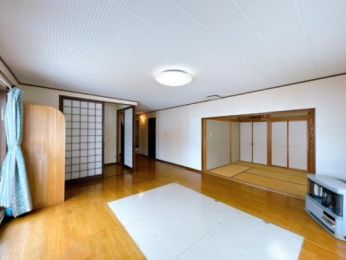 �@���̑������E�X�y�[�X