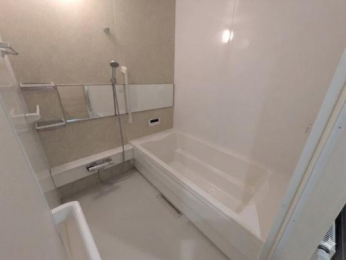 �@���ʒ��}���َD������:706m