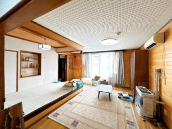 �@���̑������E�X�y�[�X