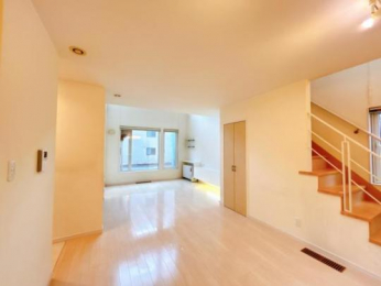 �@���̑������E�X�y�[�X