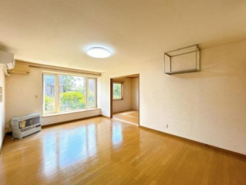 �@���̑������E�X�y�[�X