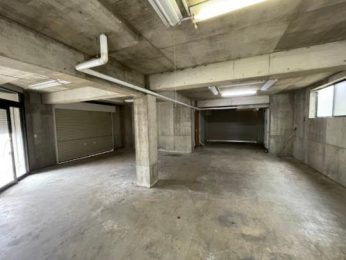 �@���̑������E�X�y�[�X